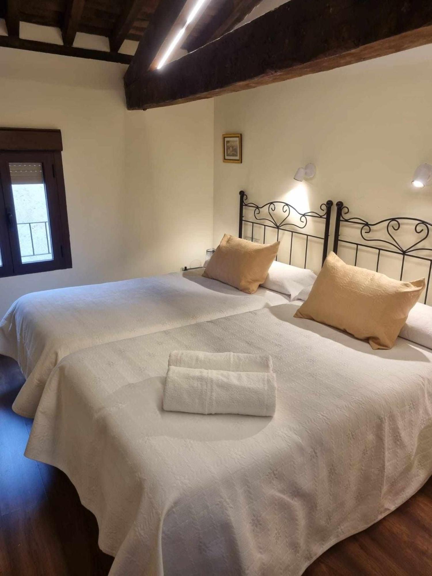 Lanchas De La Vera Madrigal de la Vera Luaran gambar